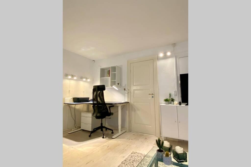 Apartment Luxury 'kings Garden' City-flat In Center Of Town